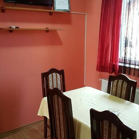Apartmani Malina 3 Bijeljina Esterno foto