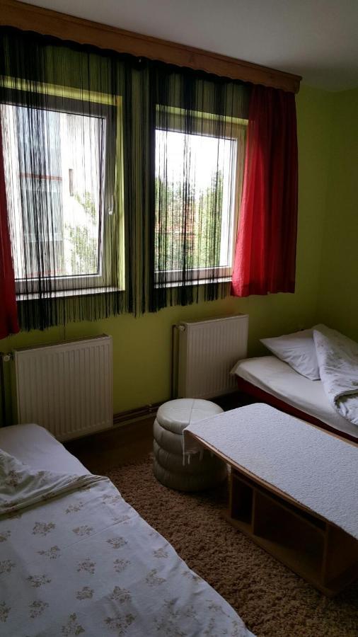 Apartmani Malina 3 Bijeljina Esterno foto