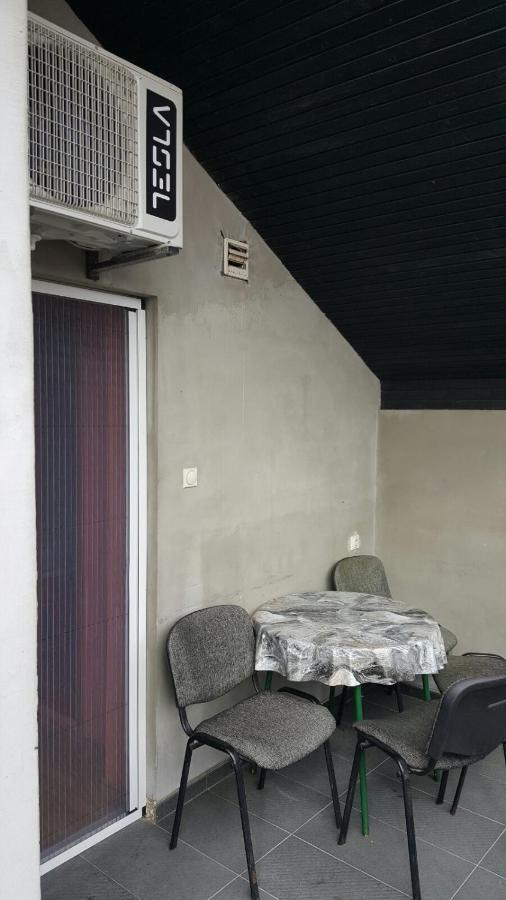 Apartmani Malina 3 Bijeljina Esterno foto